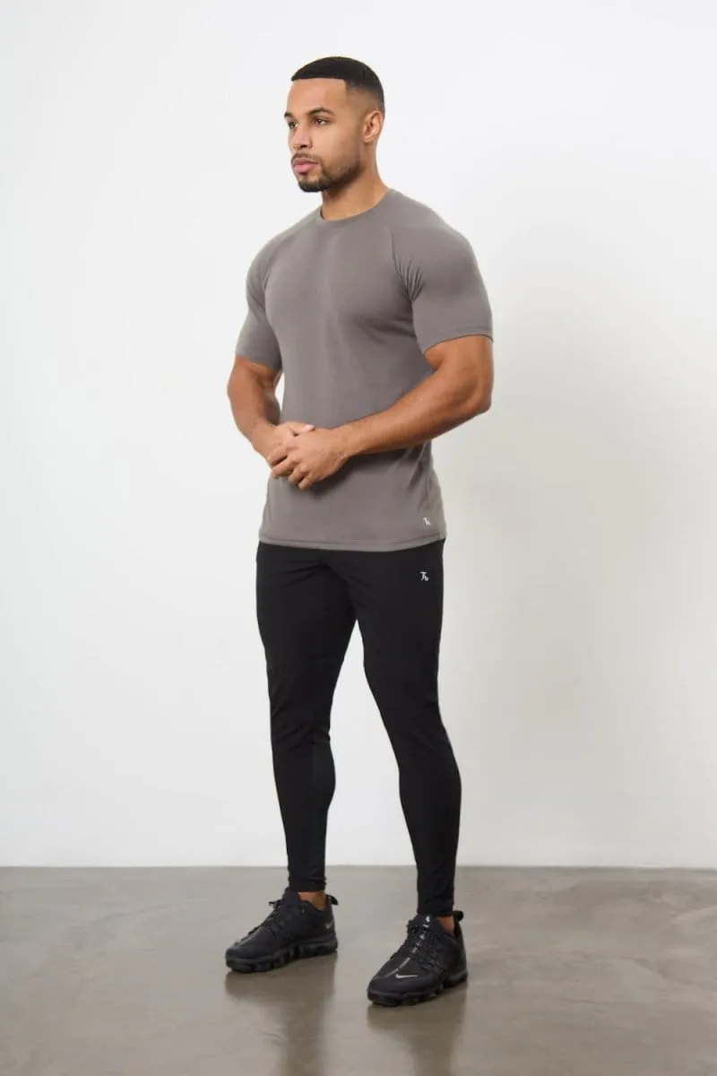 7 Pack Essential Training Top in Black/ Charcoal/ Sand/ Navy/ Slate Blue/ Khaki/ White