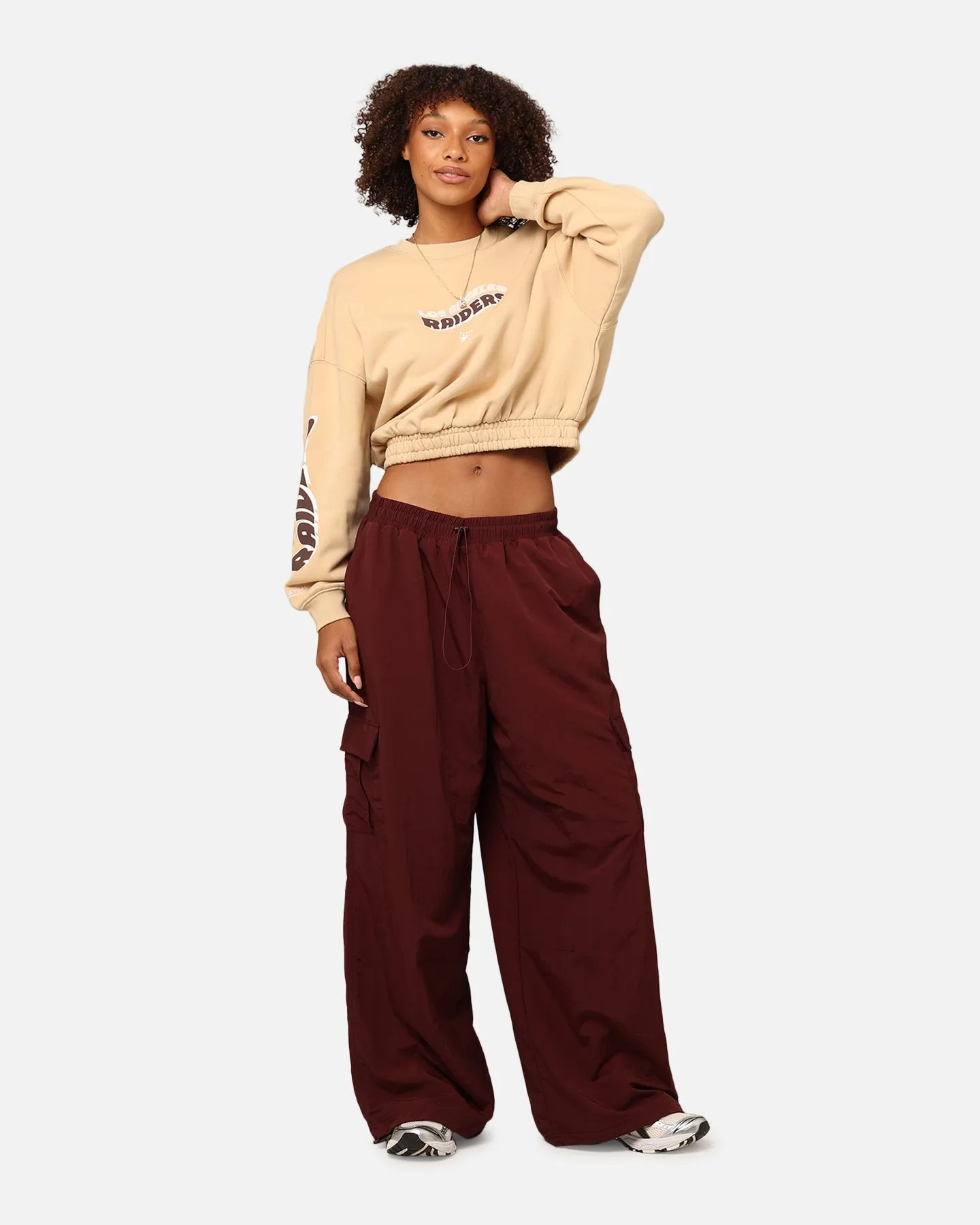 Mitchell & Ness Women's Los Angeles Raiders Dazed Cropped Crewneck Warm Sand