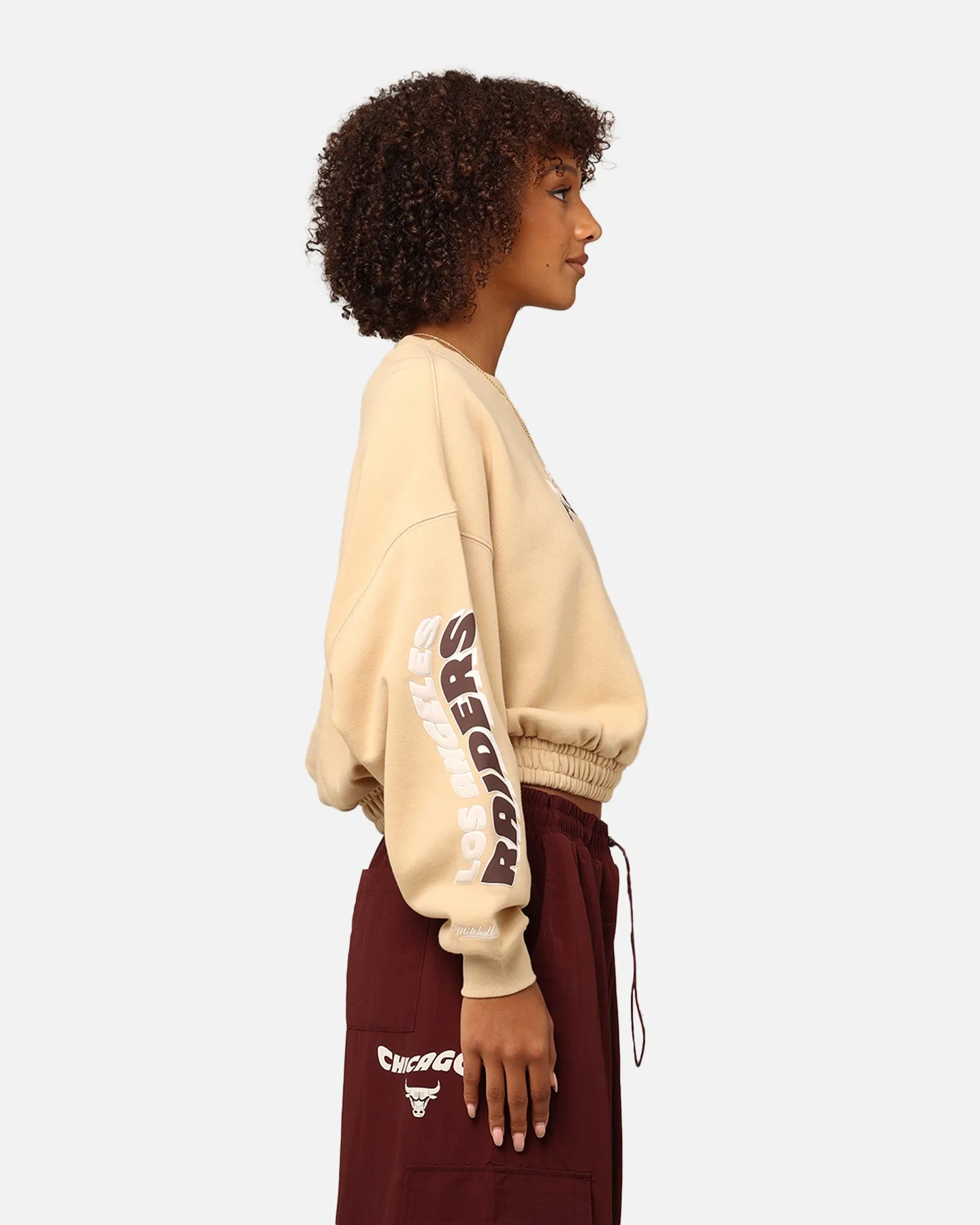 Mitchell & Ness Women's Los Angeles Raiders Dazed Cropped Crewneck Warm Sand