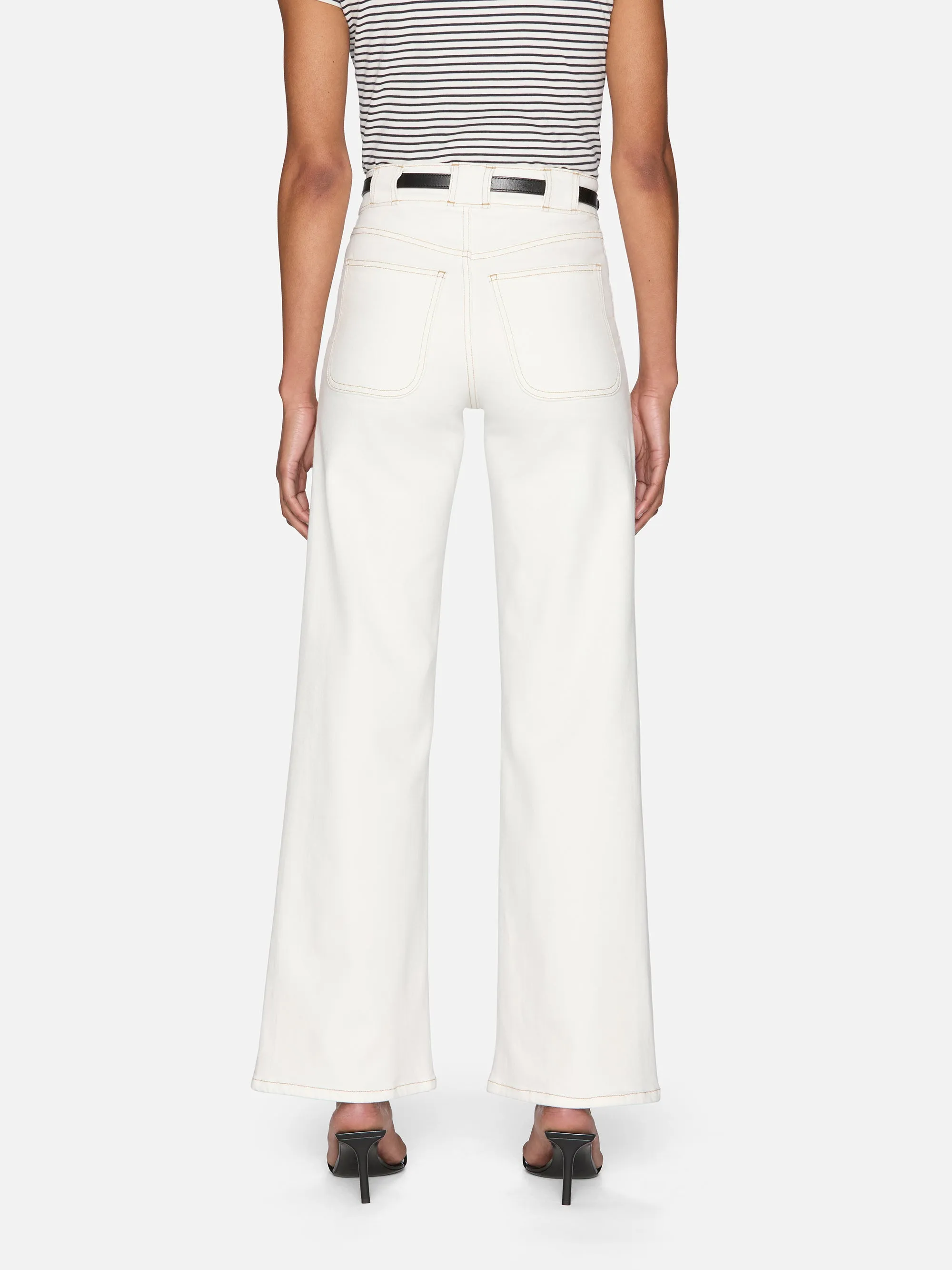 Modern Pocket Jean -- Au Natural Clean