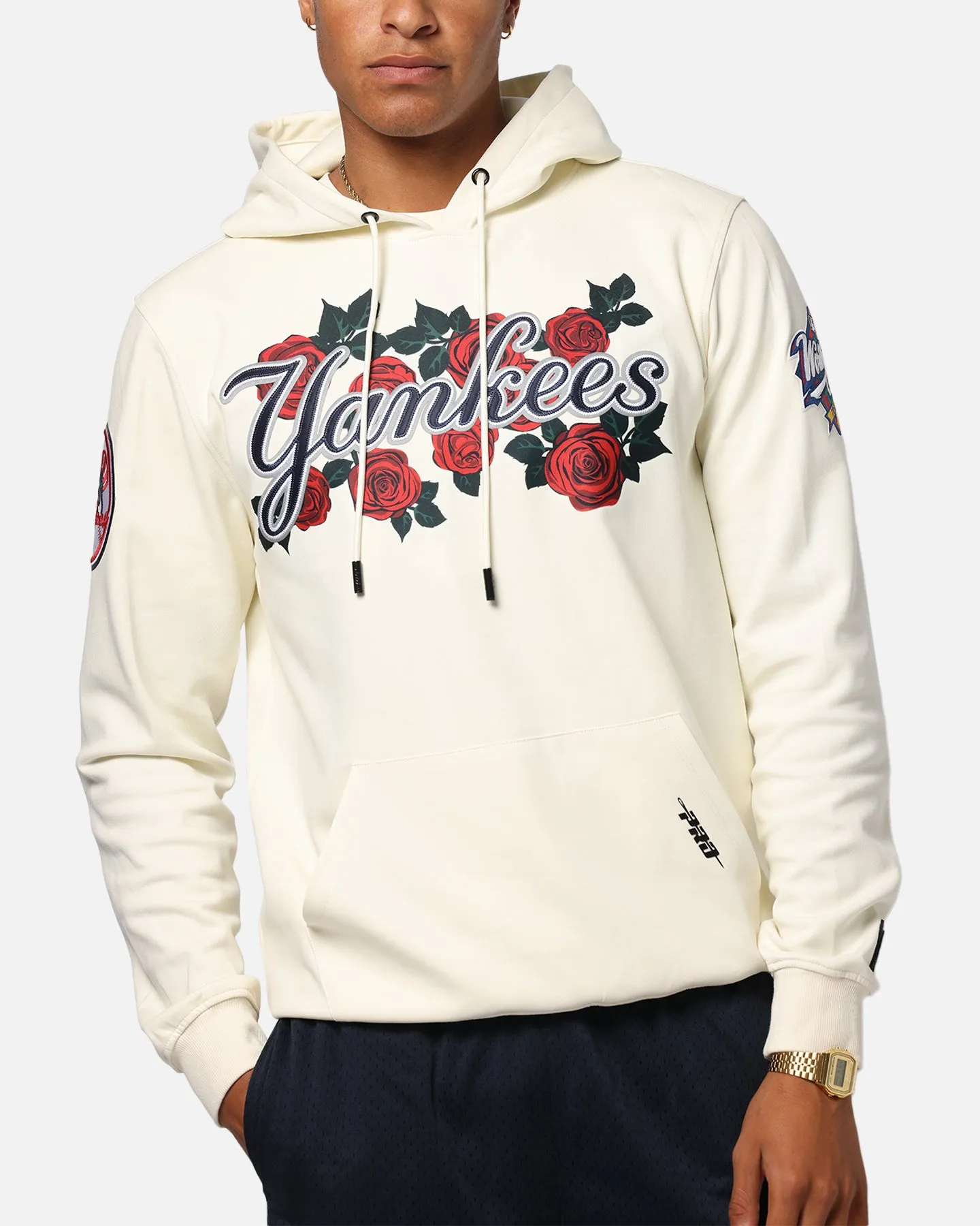 Pro Standard New York Yankees Roses Pullover Hoodie Eggshell