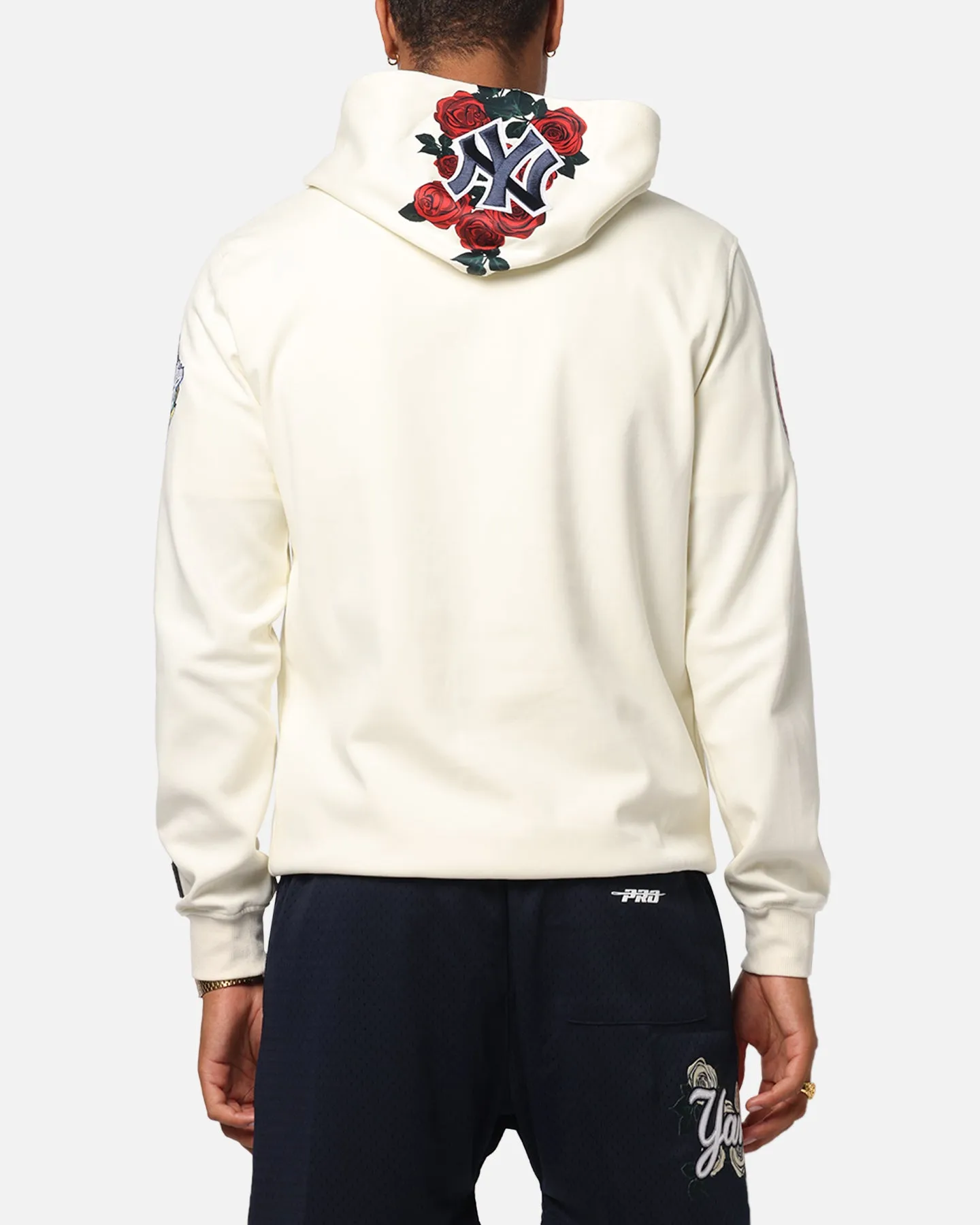 Pro Standard New York Yankees Roses Pullover Hoodie Eggshell